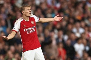 皇马当年为何放弃他？阿森纳欧冠出局，厄德高两回合都差劲