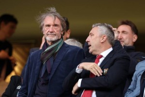 西蒙-乔丹喷拉爵：曼联没钱？胡扯，上市企业老大竟然在歪曲事实