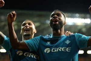 西甲：5比1大胜，送对手降级，安东尼助皇家贝蒂斯高飞