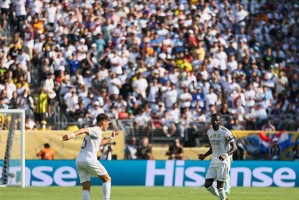 皇马惊险晋级四强：两新人闪耀后防隐患，姆巴佩状态回暖战巴黎