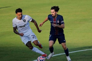 世俱杯：欧冠冠军巴黎圣日耳曼队首次被攻破，半场0-1落后巴甲劲旅