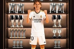 传奇告别！效力皇马13年，莫德里奇如何从水货到金球奖？