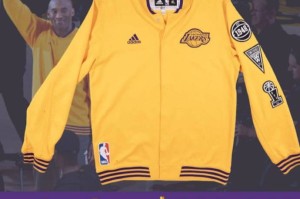 科比退役战热身服 被拍出33.6万美元的价格