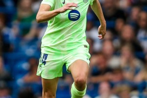 艾塔娜赛前放狠话：巴萨女足是新王！但欧冠决赛阿森纳也能掀翻宇宙队？