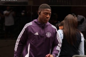 一日英超动向：曼联门将婉拒其他邀约，多纳鲁马正式被蓝月注册