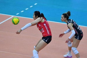 朱婷冲击意甲首冠！距离赛季全满贯仅差两环，再度登上国际排联海报