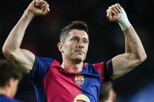 巴萨突遭重创！神锋莱万或报销欧冠+德比全凉？