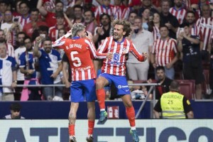 西甲悲喜一夜！巴萨2-3爆冷，搅乱欧冠区，皇马2-0，马竞4-1