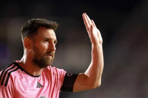 梅西永远是金球奖的传奇！