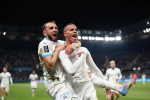 法甲联赛精彩落幕：巴黎夺冠，旧将共享金靴，降级之战激烈