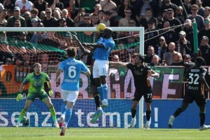 孔蒂若夺冠将创造一大神迹意甲冠军归属可能需要附加赛