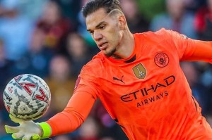 想走的人留不住！英媒曝曼城将签科斯塔取代埃德森，解约金6300万英镑