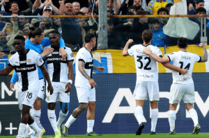 一场0-1爆出大冷门，意甲争四格局大乱：4队差距最多仅3分