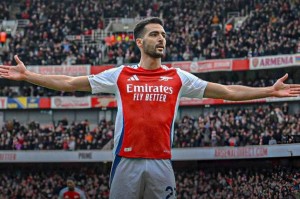 欧冠阿森纳VS巴黎：失衡的对决！枪手至少7人缺阵，巴黎满员