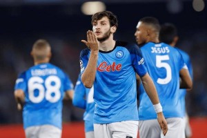 意甲保级大战：莱切主场捍卫尊严，科莫客场能否逆袭？