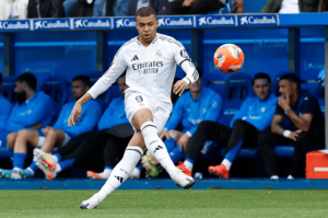 2025年金球奖争夺战态势：登贝莱领先、姆巴佩落后