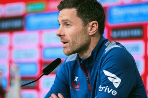 换帅在即，皇马夏季计划曝光，高层对安切洛蒂失去信任，三冠名帅或加盟