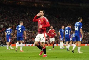 曼联4-1逆转双杀，与热刺会师决赛争冠！芒特两球复活增阿莫林欧冠希望