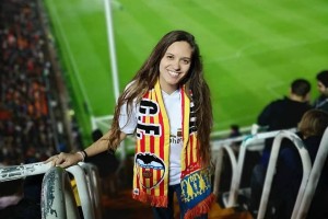 西甲联赛：巴伦西亚打造恐怖主场，西班牙人队长解禁复出