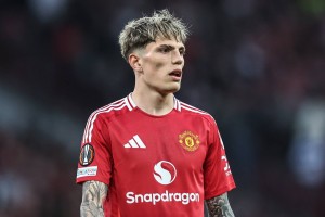 涨价了！英媒：曼联1月为加纳乔标价超4000万镑，如今要价6500万