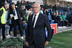 73岁补锅匠再显神通！罗马3-1掀翻AC米兰，欧冠末班车还有戏？