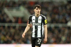 罗马诺：曼城与利夫拉门托的转会谈判，目前情况复杂处于停滞状态