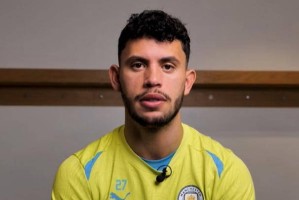 迈向荣耀的传统：利物浦或成为列队欢迎者