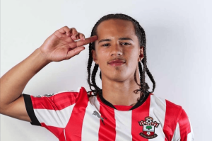 曝曼联将100万再签大英小妖！新左闸下月报到，两青训下赛季出租