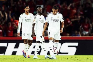 失去了优势，丢掉了风格，皇马这是要重走“银河一期”的老路吗？