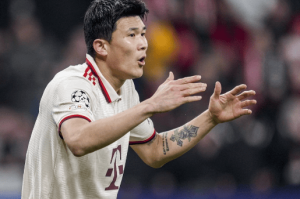 再见拜仁，甩卖5000万铁卫，积攒弹药，与曼城皇马PK1.5亿中场