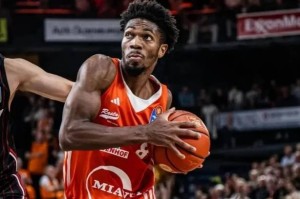 先下手为强！浙江男篮官宣签约德甲得分王兰道夫