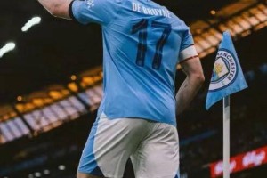 德布劳内宣布加盟那不勒斯，签约三年欲复仇曼城