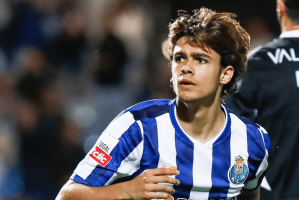 2-1，欧冠2冠王2连胜，17岁葡萄牙天才梅开二度&赛季已造11球