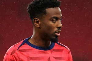 法甲游出超级大鱼！攻防一体中场遭疯抢 热刺领跑曼联打感情牌