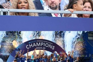 邮报：网球传奇小威的丈夫收购切尔西女足8%的股份