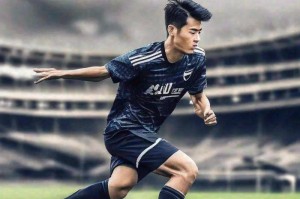 曼联2000万锁定法甲助攻王！谢尔基或成红魔复兴新核