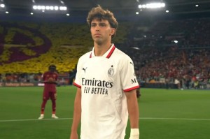 意甲激战正酣：争冠悬念依存，降级局势未明，AC米兰无缘欧战