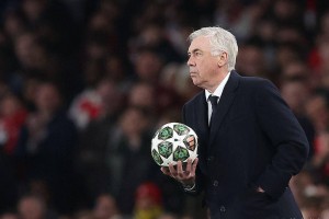 西甲32轮战罢：皇马欧冠出局引发动摇，比利亚雷亚尔争四形势迎变