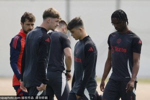 曼联高层地震！拉特克利夫钦点大将“退位”，红魔重建再添迷雾？