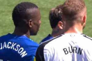 争五格局再度明朗：纽卡斯尔主场六连胜反超曼城，切尔西冲击前四希望渺茫