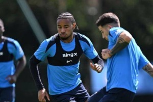 恩昆库夏窗或离队，阿森纳拜仁展开激烈争夺