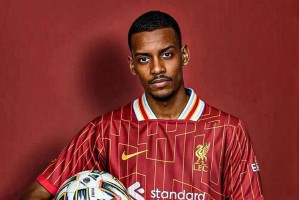 豪掷1亿英镑！利物浦全力争取伊萨克，高层倾尽全力打造超级阵容