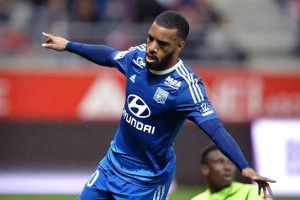 德甲 奥格斯堡VS基尔