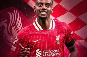 利物浦将组最强三叉戟！签下埃基蒂克后，有望1.5亿镑拿下伊萨克