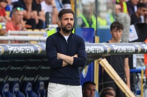 股东+主帅一肩挑37岁小法带科莫豪取5连胜，升班马首季意甲第10