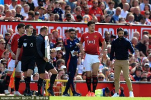 曼联球员不满欧联决赛后勤安排，俱乐部省钱措施引发争议