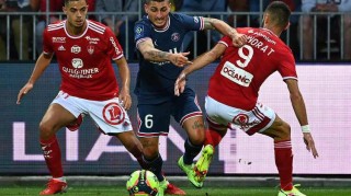 法甲对决：梅斯主场迎战斯特拉斯，排名相近争胜欲强