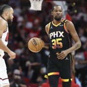 Shams：如果火箭季后赛提早出局 他们将追求杜兰特