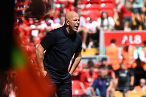 官宣！利物浦3500万欧捡漏德甲超跑+天才续约，1亿先生或赴沙特！