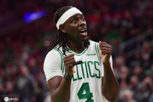 霍勒迪获得体育道德风尚奖 生涯第二次获此殊荣